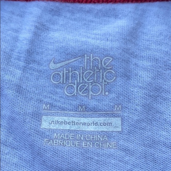 Nike Shirt - Picture 3 of 4